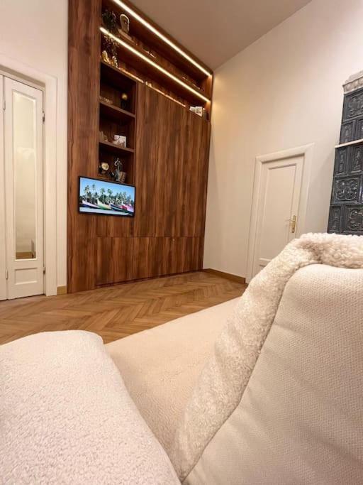 Littlehouse- Entire Property For Maximum 4 People 布加勒斯特 外观 照片