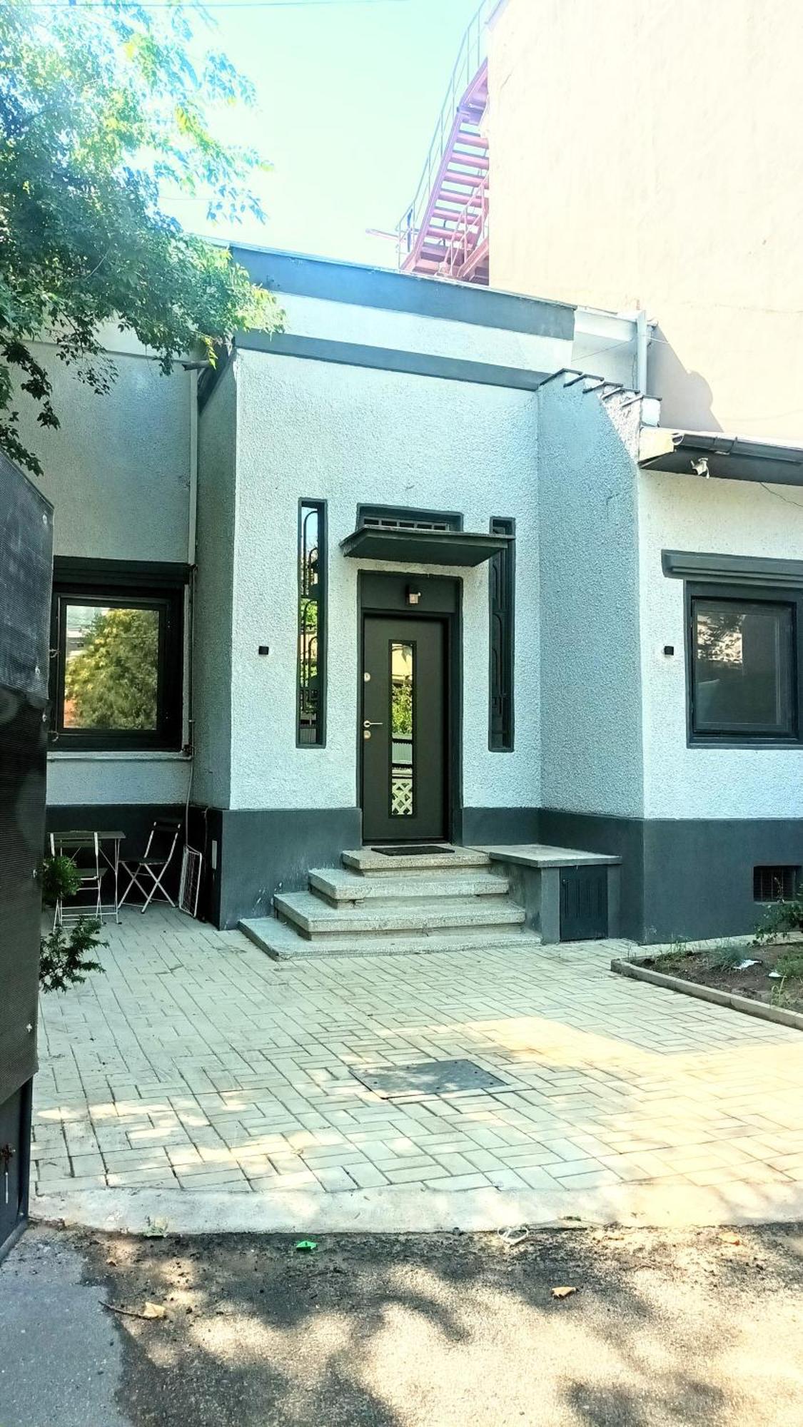 Littlehouse- Entire Property For Maximum 4 People 布加勒斯特 外观 照片
